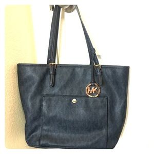 Michael Kors Medium Tote